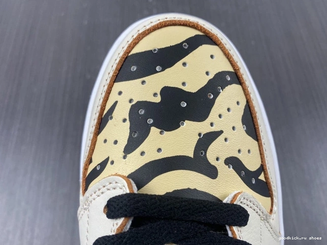 the 1 Air DH6932-100 Jordan Tiger of Low Year OG 0719